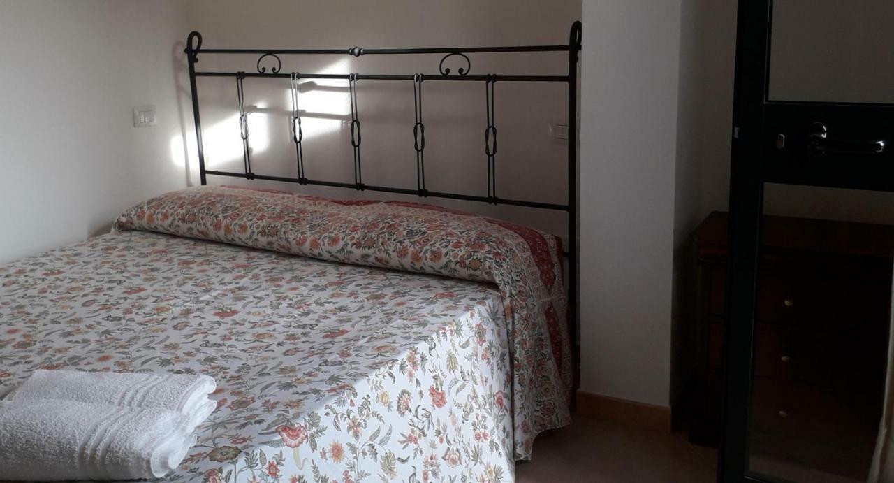 Agriturismo La Tuva Villa Padru Buitenkant foto